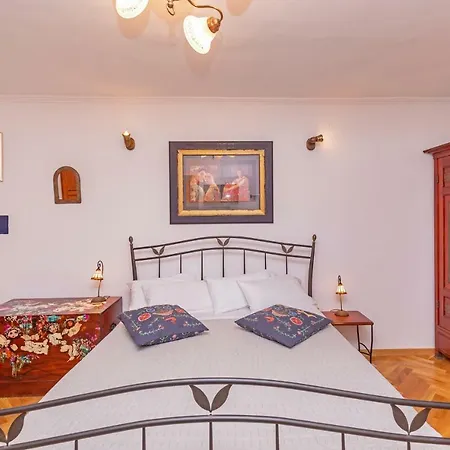 Cathedral Apartman *